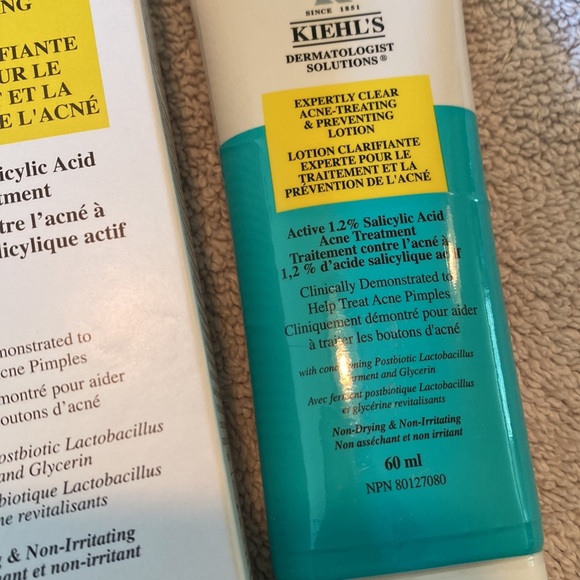 Kiehl's Expertly Clear Moisturizer for Acne Prone Skin with Salicylic Acid - Picture 7 of 9